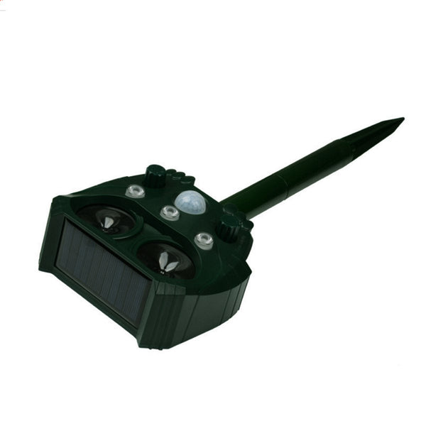 Ultrasonic Pest Animal Repeller LED Cat Dog Rat Animals Repellent